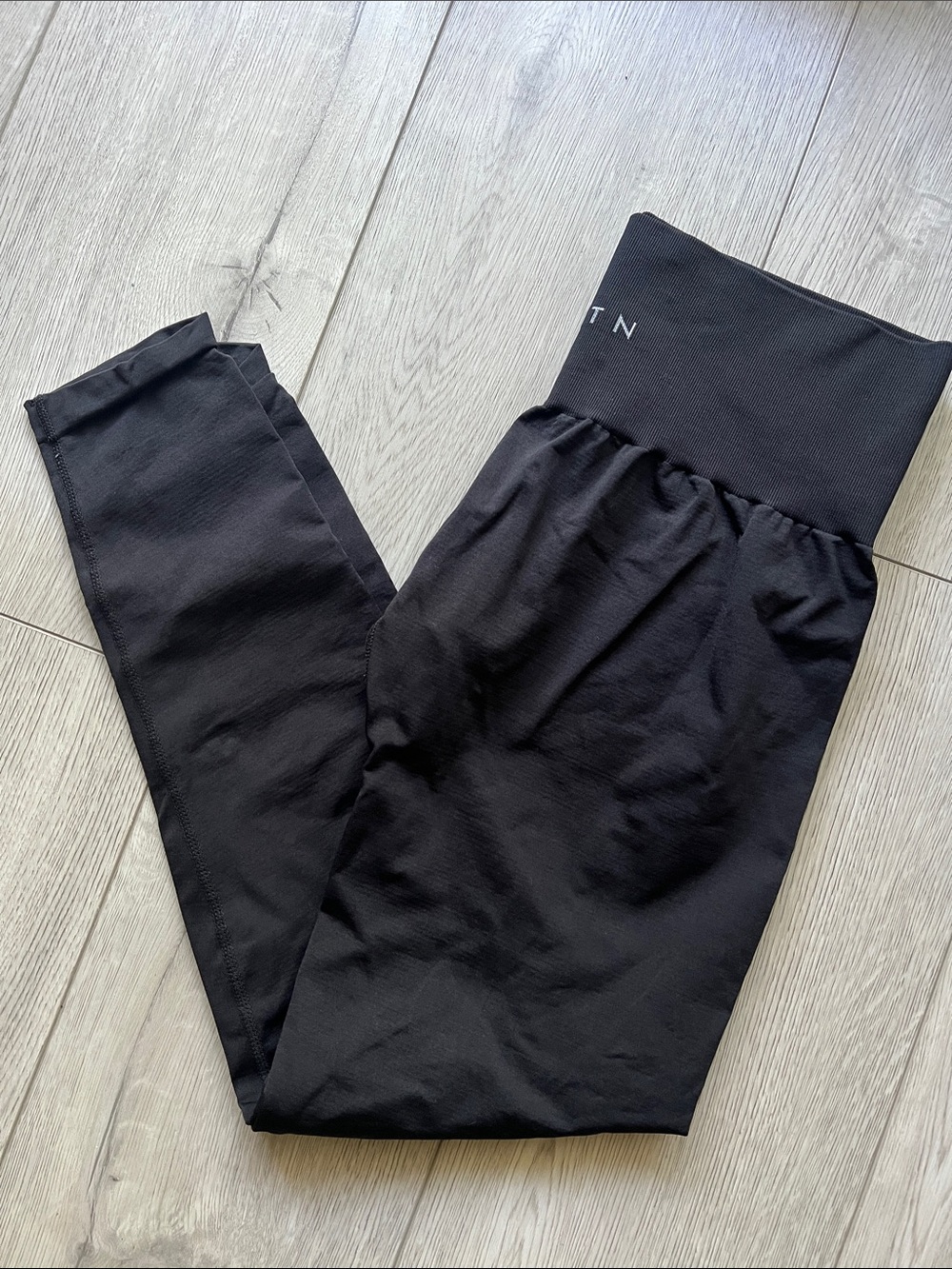 NVGTN Contour Leggings